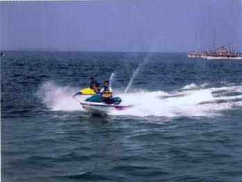 Pulau Ayer Resort And Cottages Jakarta Eksteriør bilde